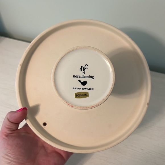 EUC Nora Fleming Pearl Dot Petite Pedestal - Picture 2 of 2